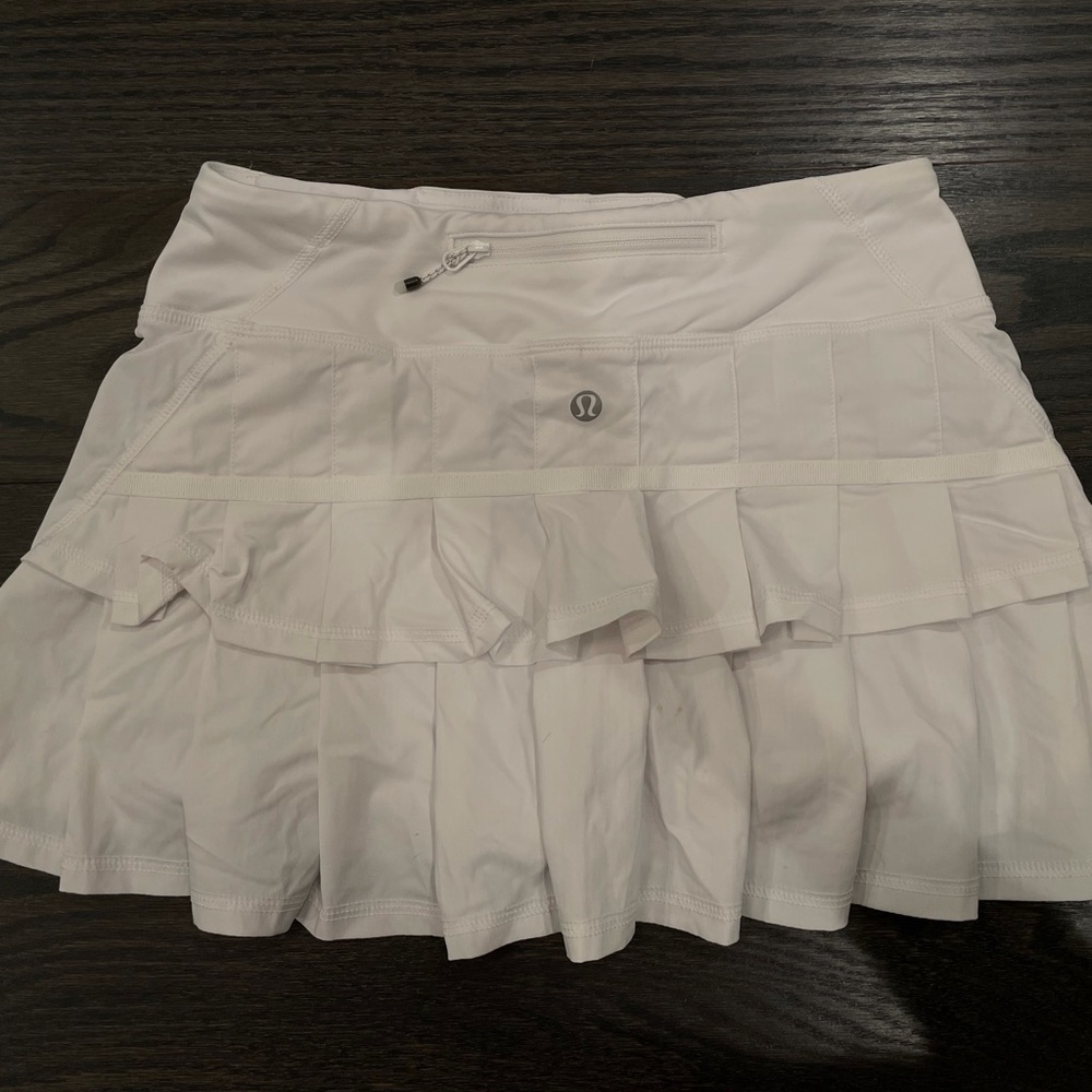 Lululemon skirt size 2